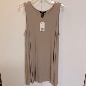 NWT Flowy summer dress taupe women’s small